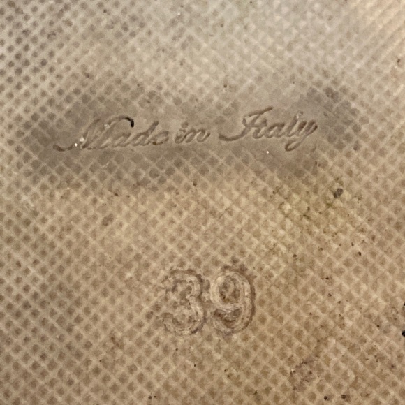 Louis Vuitton Espadrilles - Picture 7 of 11